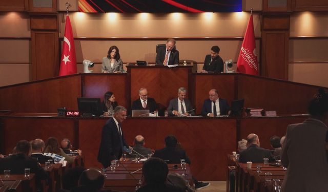 İstanbul'da toplu taşımaya yüzde 20 zam teklifi İBB Meclisi'nde kabul edild