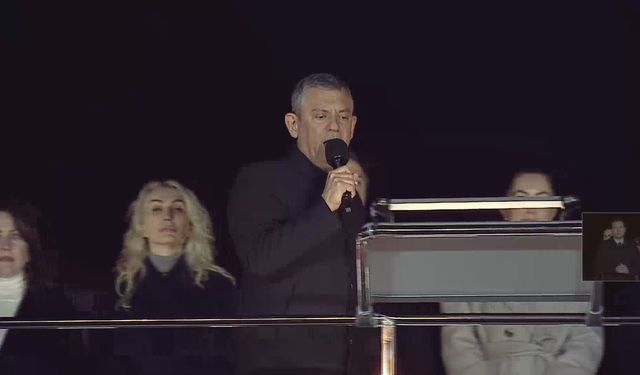 Özgür Özel Adalar'da konuştu