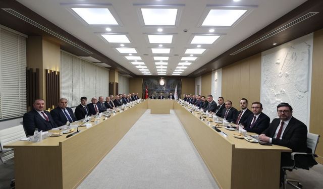 Sanayi Bakanı Kacır, Başkentli OSB Başkanları ile bir araya geldi