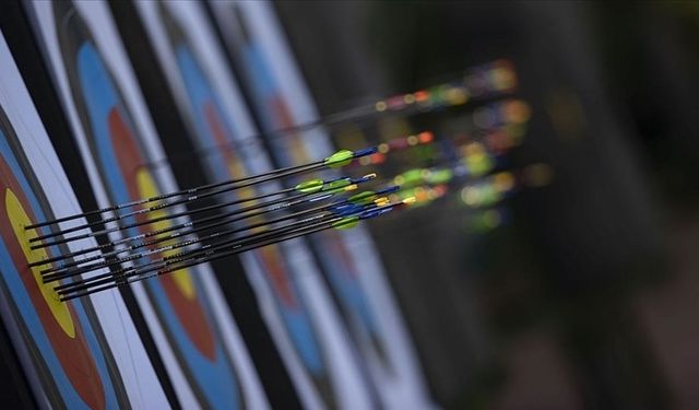 Milli okçular, Avrupa Salon Şampiyonası'nda madalya mücadelesi verecek