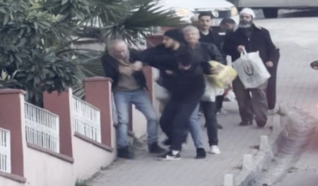 Yol verme kavgası; taksi şoförünü darbeden 4 kişiye 726 bin lira ceza