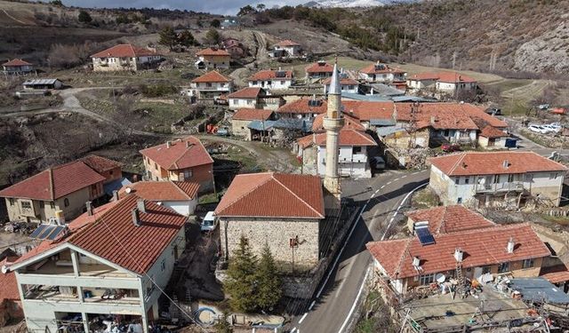 Çubuk'un tarihi camileri asırlara meydan okuyor