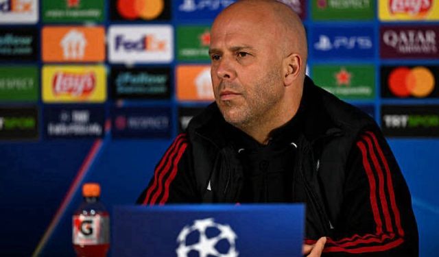 Arne Slot: Galatasaray ile oynamak için sabırsızlıkla bekliyoruz