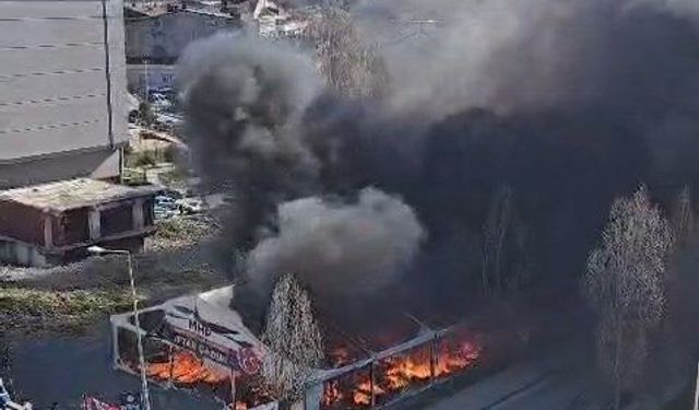 Arnavutköy’de iftar çadırında çıkan yangın söndürüldü