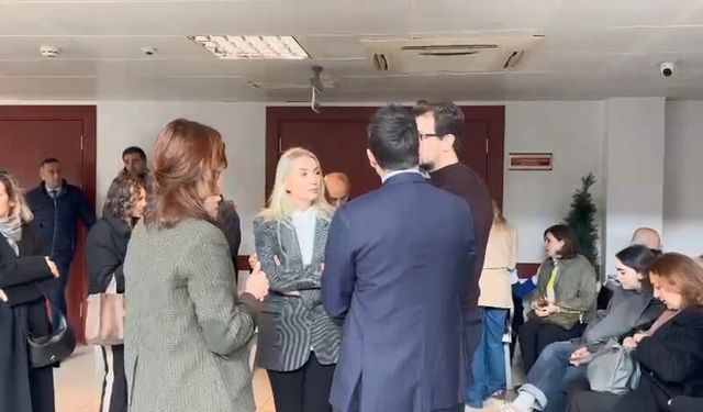 İBB'ye yönelik 'yolsuzluk' davasında ilk duruşma; mahkeme heyeti salonu terk etti