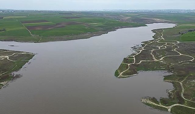 Kuraklıkla suyu çekilen Türkmenli Göleti yağışlarla yeniden dolmaya başladı