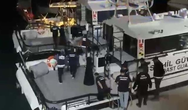 Ayvalık açıklarında yelkenli tekneye uyuşturucu operasyonu: 5 tutuklama