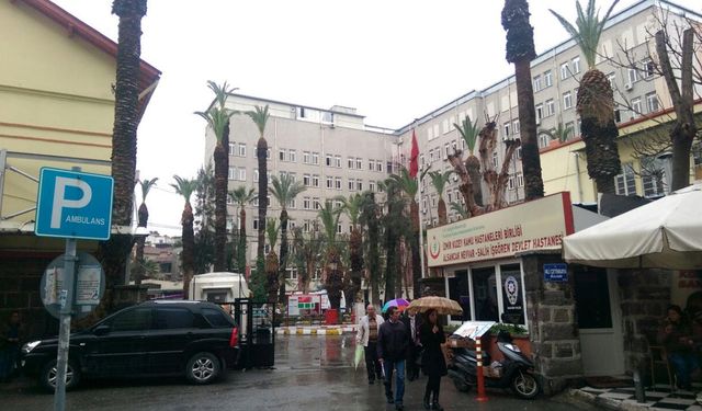 Anne-oğul birer gün arayla kalp krizinden öldü