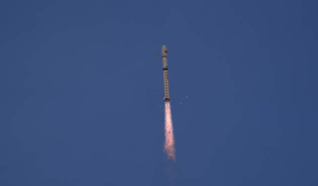 BAE: İran'ın bugün fırlattığı 23 balistik füze ve 56 İHA engellendi