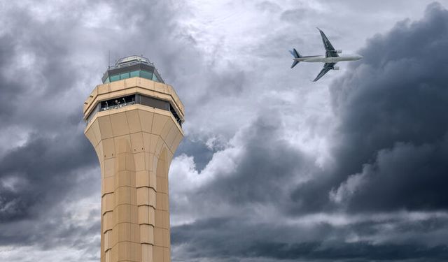 İran'da sivil uçuşlar yeniden başlatılacak