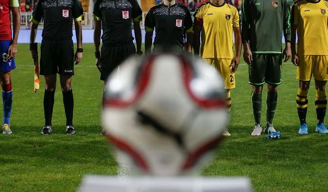 Profesyonel lig maçları öncesinde saygı duruşunda bulunulacak