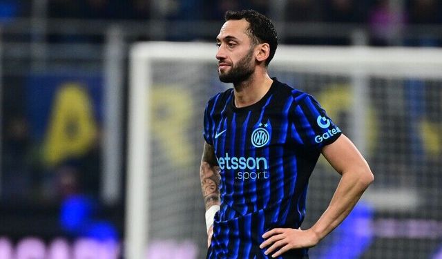 Milli futbolcu Hakan Çalhanoğlu'nda kas sakatlığı tespit edildi