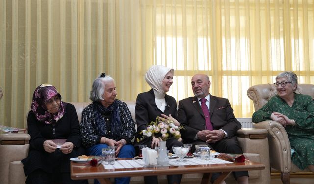 Aile ve Sosyal Hizmetler Bakanı Göktaş, bayram ziyaretlerinde bulundu