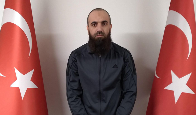 MİT'ten Suriye'de operasyon; 10 DEAŞ'lı Türkiye'ye getirildi