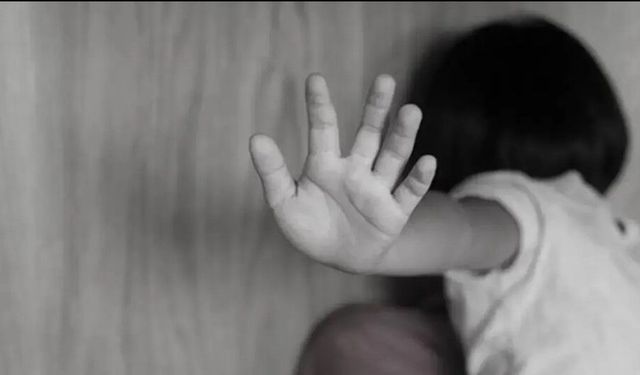 11 yaşındaki kızının müstehcen görüntülerini paylaşan anne gözaltına alındı