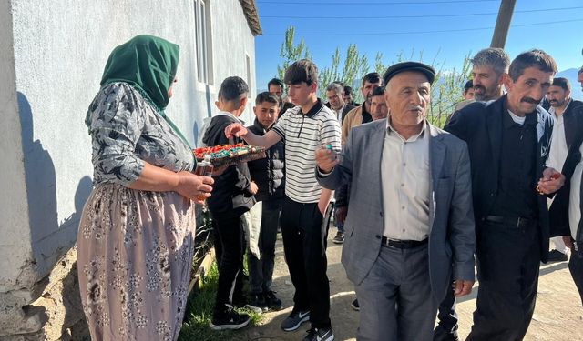 Köyde asırlık bayram geleneği yaşatılıyor