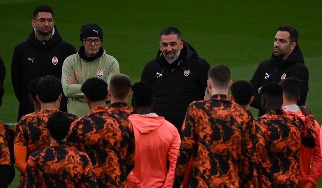 Shakhtar Donetsk'i şampiyonluğa taşıyan Arda Turan, Türk teknik direktörlük tarihine geçti