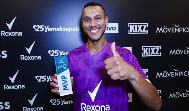 Josef de Souza'dan eski teknik direktörü Sergen Yalçın'a övgü