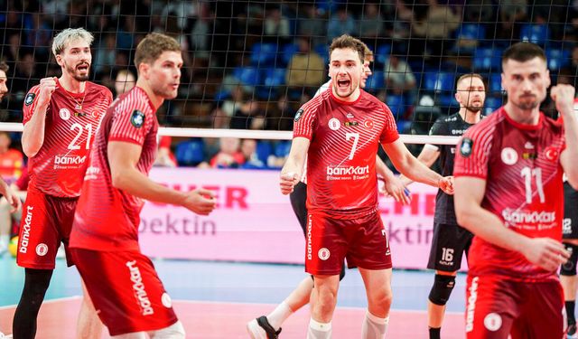 Ziraat Bankkart üç oyuncusuna veda etti