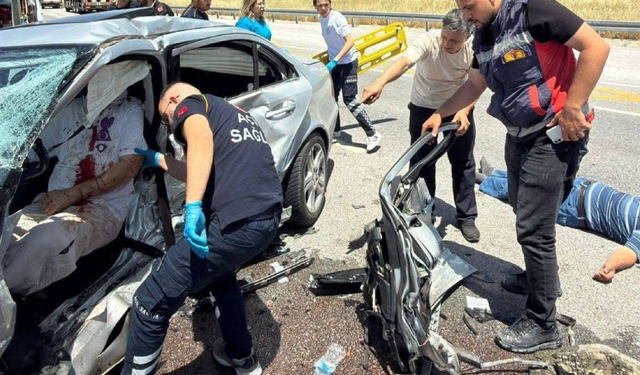 Afyonkarahisar'da kaza: 1 ölü, 6 yaralı