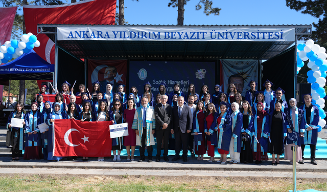 AYBÜ Çubuk Yerleşkesi'nde mezuniyet töreni düzenlendi