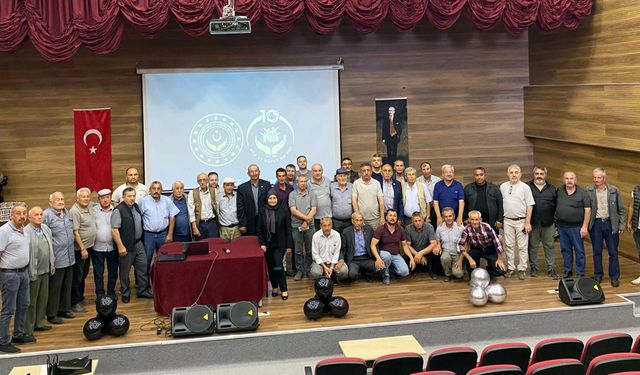 Beypazarı'nda muhtarlara sosyal hizmet semineri verildi