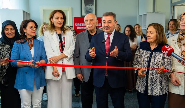 Dokuyarak atıklardan ürüne: Dokuma ve nakış atölyesi açıldı!