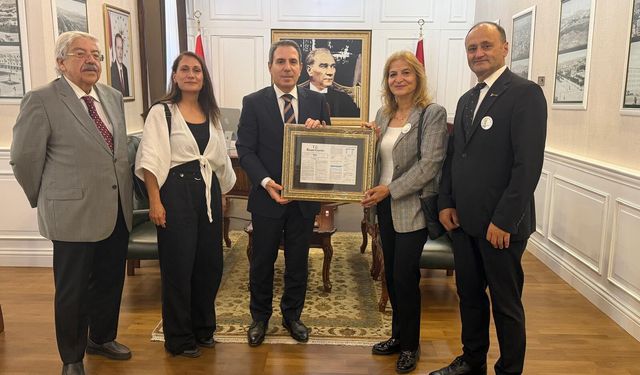 Çiğdemim Derneği ve mahalle muhtarlığından Çankaya Kaymakamı’na ziyaret
