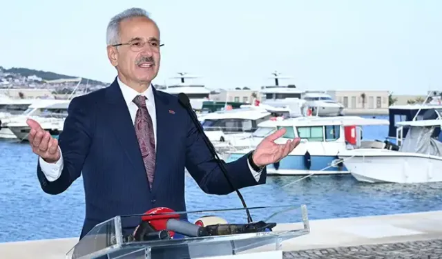 Bakan Uraloğlu: İlk 6 ayda elleçlenen yük miktarı yüzde 1,5 artarak 279 milyon tona ulaştı