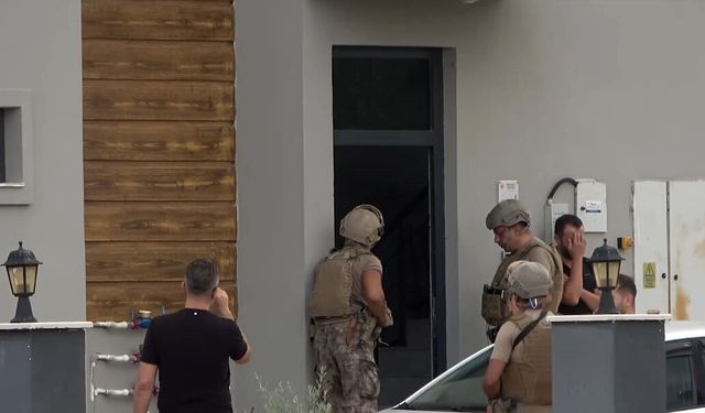 Boşanma aşamasındaki eşi ile kızını rehin aldı, 3 saatte ikna edildi
