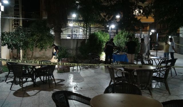 Boşanma aşamasındaki eşini silahla ağır yaraladı