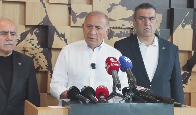 Gürsel Tekin: Bermuda üçgeni ile mücadele ediyoruz