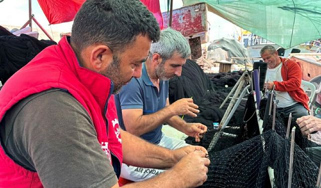 İzmirli balıkçılar yeni sezona hazırlanıyor