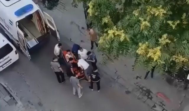 Eski nişanlısıyla birlikte olan çocukluk arkadaşını silahla vurdu