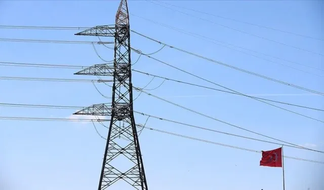 Türkiye’nin elektrik kurulu gücü 126 bin MW’ı aştı