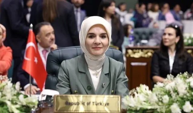 Bakan Göktaş: Dile getirilen her söz Müslüman kadınların yeni yüzyıldaki yürüyüşüne istikamet kazandıracak