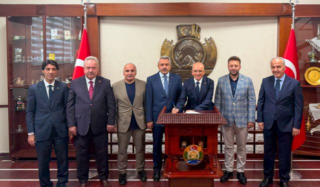 Bakan Şimşek Rize'de ziyaretlerde bulundu