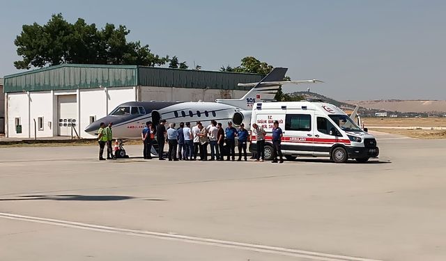 Bıçaklı saldırıda yaralanan Milletvekili Meriç, İstanbul'a sevk edildi