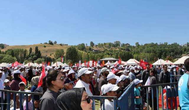 Cumhurbaşkanı Erdoğan: Eninde sonunda kan tüccarları kaybedecek