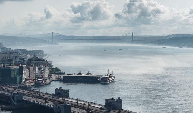 İstanbul Boğazı transit gemi geçişlerine kapatıldı