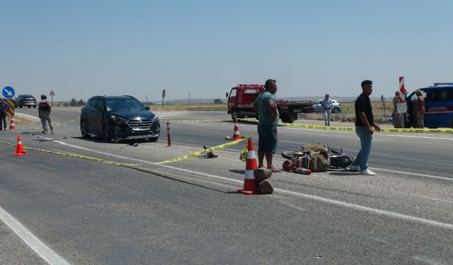 Otomobil ile çarpışan motosikletin sürücüsü öldü