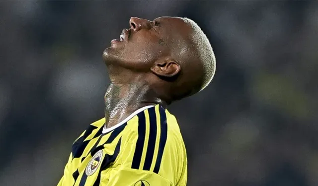 Fenerbahçe'de Anderson Talisca, Samsunspor maçının kamp kadrosuna dahil edilmedi