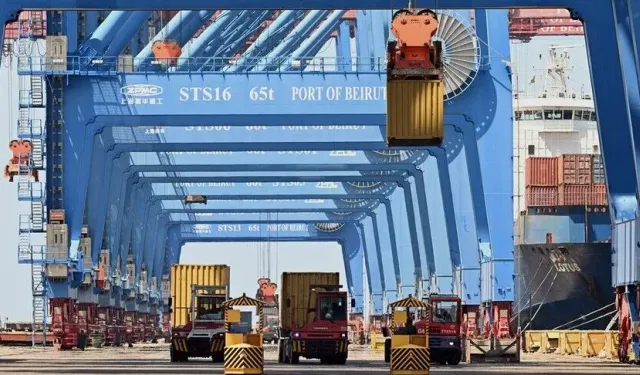 Türkiye'den Lübnan’a 40 palet ilaç yardımı
