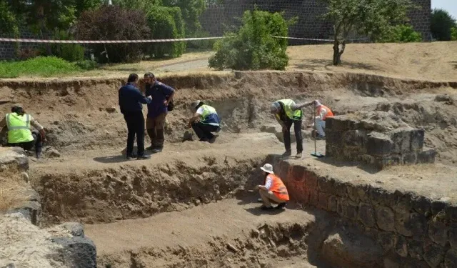 Malazgirt'teki arkeolojik buluntular bölgenin tarihine ışık tutuyor