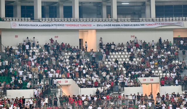 Diyarbakır’da 16 yıl sonra Süper Lig heyecanı: Tribünlerde kardeşlik mesajı