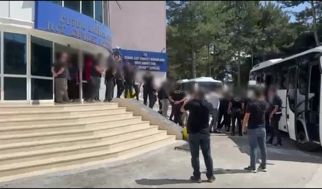 Başkentte kontrol noktalarını sosyal medyada paylaşan 36 şüpheli yakalandı