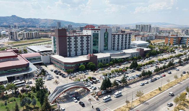 Afyonkarahisar'da 'reçeteli ilaçların yasa dışı yollarla temini' operasyonu; 15 gözaltı