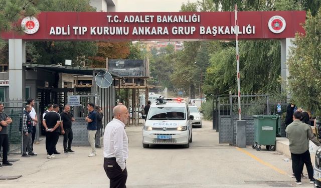 Ankara'da 3 kişiyi öldüren şüpheli, polisi görünce intihar etti