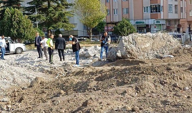Çorum’da okul binasının yıkımı sırasında kafatası ve kemik parçaları bulundu