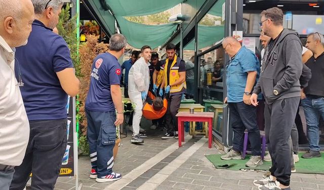 Fatih’te döviz bürosunda silahlı kavga: 2 ölü, 2 yaralı